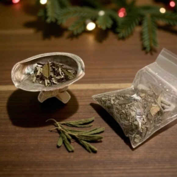 Tiny Incense Shell with Yerba Santa + Wooden Stand Travel Gift Set Smudging - Picture 2 of 3